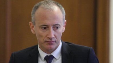 Вълчев: При 200 заразени на ден, между 10 и 15 ще са ученици и учители