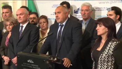 Коалиция под въпрос: Борисов заплаши с преформатиране на Кабинета