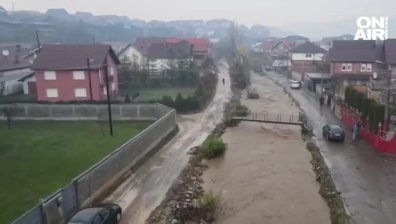 Двама души изчезнаха след тежки наводнения в Албания