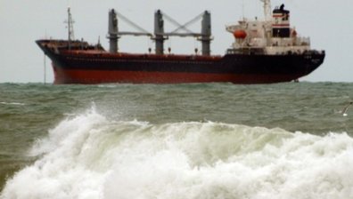 Сомалийски пирати освободиха 22-ма заложници
