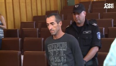 Серийният обирджия на пенсионерки остава в ареста 