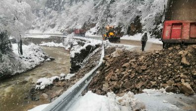 Въведоха режим на тока в няколко области заради обилните снеговалежи