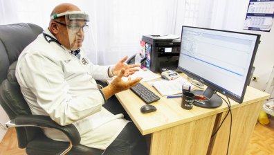 80% от пациентите пред кабинетите&nbsp;са със симптоми на Ковид-19