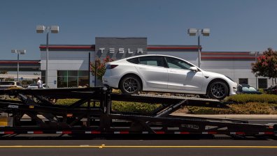 Историческо: Tesla с печалба от над 1 млрд. долара и ръст на приходите от близо 100%
