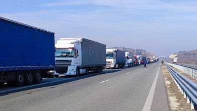 Бързи тестове на всички шофьори на ТИР-ове, влизащи през "Кулата-Промахон"