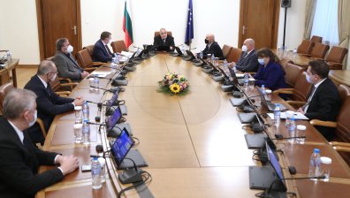 Решават дали да отпуснат допълнителни средства за образование
