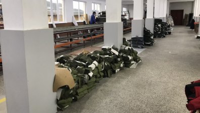 Завод във Враца изпраща защитни облекла в болниците, отказа поръчка за Германия