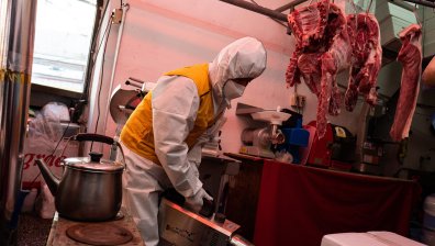 Шокиращи гледки по пазарите в Азия - следващата пандемия чука на вратата