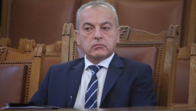 Донев инспектира напредъка по изграждането на Национална детска болница