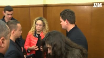 Иванчева и Петрова с писмо срещу условията на живот в ареста