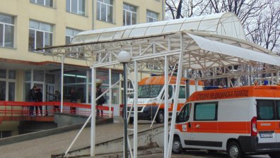 Лекар в Пазарджик е с Ковид-19, болнично отделение е под карантина