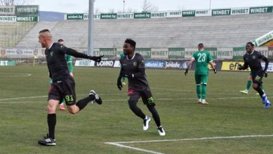 Камбуров донесе победата на "Берое" във Враца 