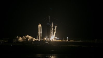 Скъпо удоволствие - полетът в Космоса на SpaceX струва $200 млн.