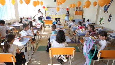 Учител попиля протестиращите родители срещу маските в школата