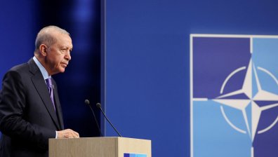 Турция задържа 209 души при антитерористични операции преди срещата на НАТО