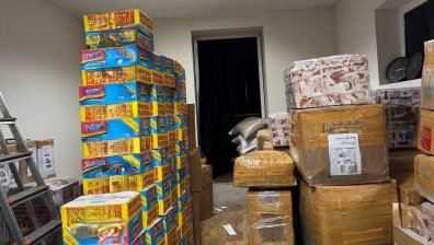 В София разбиха канал за продажба на дрехи менте