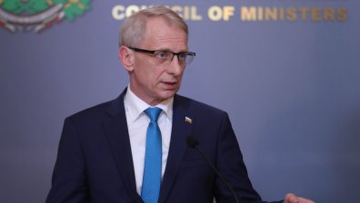 Денков с отчет за 6 месеца управление: Има ръст на инвестициите и доходите на хората