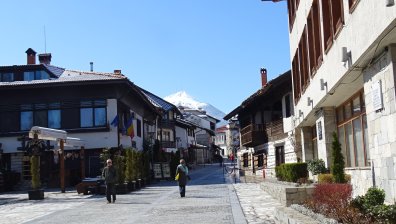 Крути мерки: Слагат Банско под карантина за две седмици