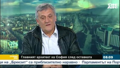 Петър Диков си тръгва от общината уморен, не под натиск