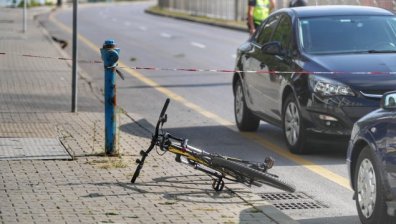 Решават дали да повдигнат обвинения на полицая, застрелял 18-годишно момче след гонка