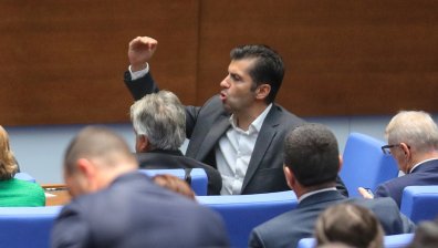 Кирил Петков към ГЕРБ: Тъжно ми е да ви гледам