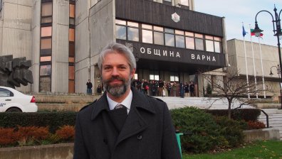 ОИК във Варна не събра кворум за отстраняването на Коцев