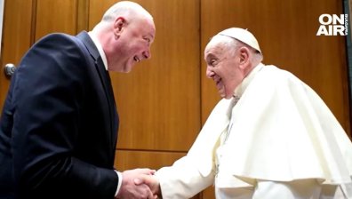 Папа Франциск подари на Желязков пластика с послание за мир: Заедно сте, въпреки различията