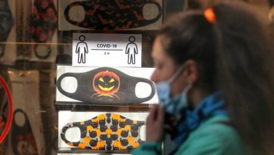 Руски зъболекар: Продължителното носене на маски вреди на зъбите
