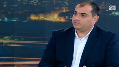 Филип Попов: Парламентът се е превърнал в гумен печат на изпълнителната власт