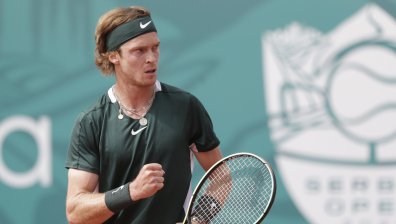 Рубльов шокира Джокович насред Белград и вдигна трети трофей за 2022 г.