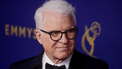 От продавач в "Дисниленд" до крал на комедията: Стив Мартин на 80 години