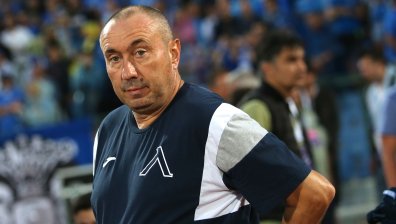 Стоилов след боя от "Лудогорец": Съжалявам заради феновете