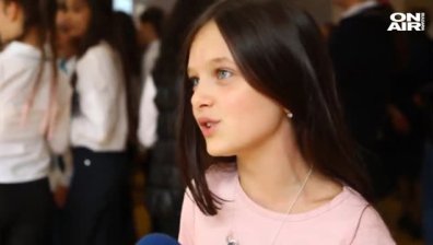 Петокласници от Шумен участваха във футболно дерби с... роботи