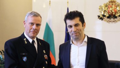 Петков се срещна с председателя на Военния комитет на НАТО