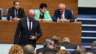 В 13 часа НС гласува предложения от ГЕРБ-СДС проектокабинет