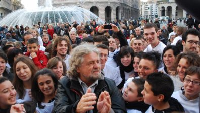 Политика на абсурда