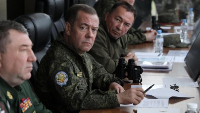 Дмитрий Медведев: Чернобил 2 надвисва над Близкия изток