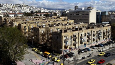 Наемите в Гърция и България скочиха с 20% за година, доходите са различни