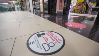 Разхлабване на ограниченията: Учениците се връщат в училище от 12 април (ОБЗОР)