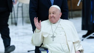 Папа Франциск: Молете се за мен