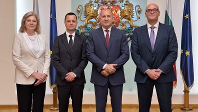 Радев: Обществото ни иска да види повече ред и предвидимост в икономиката