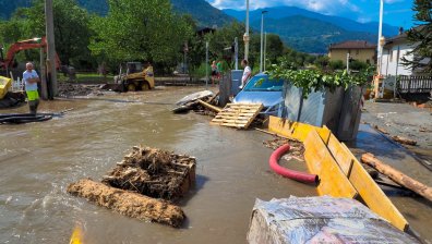Порои убиха 8 души в Италия, има и изчезнали хора