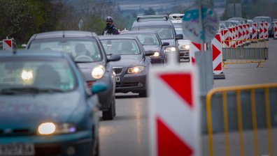 Колите на старо поскъпнаха с 40%, българинът кара над 10-годишни дизели