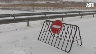 Североизточна България - пореден ден под снежна блокада