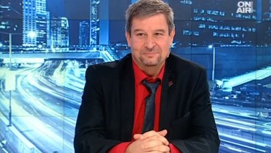 Неясната стратегия за образователния процес прегаряла учителите