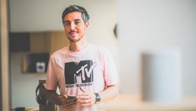 Водещият на "Мултимедия" Даниел Ненчев: Зарежда ме истинският талант 