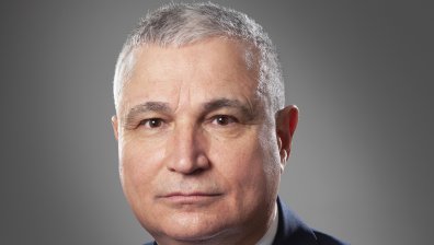 Радев назначи Пламен Славов за свой секретар по духовност и култура