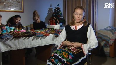 Бабини плетки помагат на бездомници
