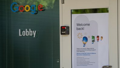 Google ще прилага нов хибриден модел на работа