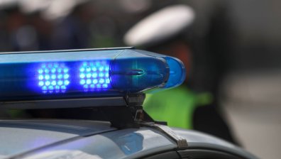 Кола се преобърна на булевард в София